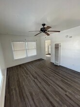 2377 Gibson St in Sacramento, CA - Foto de edificio - Building Photo