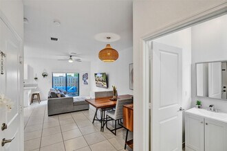 20741 NE 5th Ct in Miami, FL - Building Photo - Building Photo