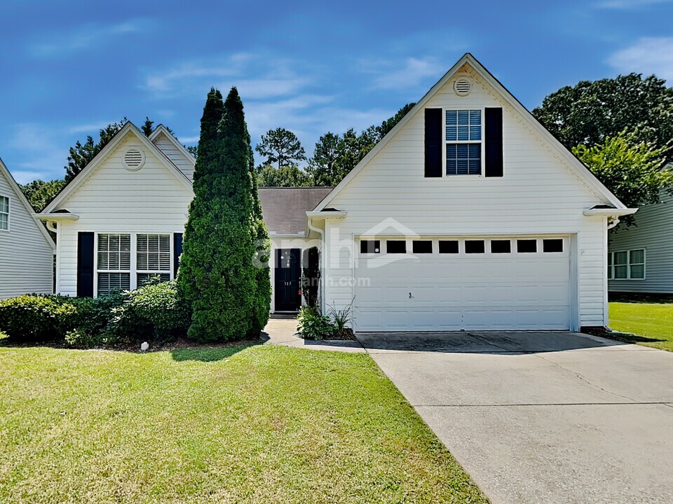 315 Wild Wing Way in Easley, SC - Building Photo