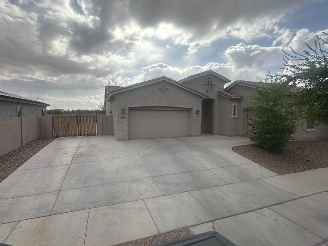 property at 19365 S 194th Way