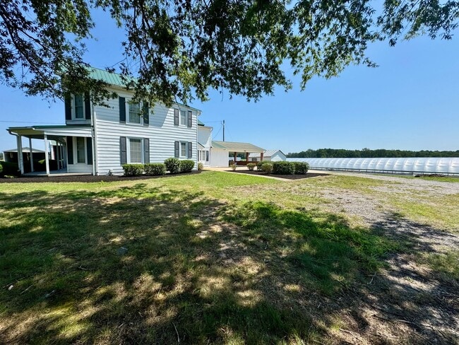 8368 Baskerville Rd in Baskerville, VA - Building Photo - Building Photo