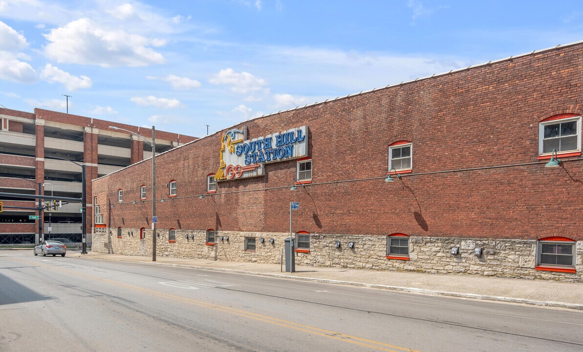 585 S Upper St in Lexington, KY - Building Photo