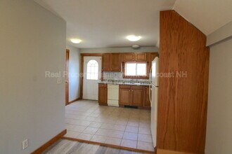 34 1st St in Berwick, ME - Building Photo - Building Photo