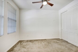 902 N Purple Sage Dr in Azusa, CA - Foto de edificio - Building Photo