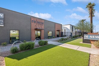 ReNew Biltmore in Phoenix, AZ - Building Photo - Building Photo