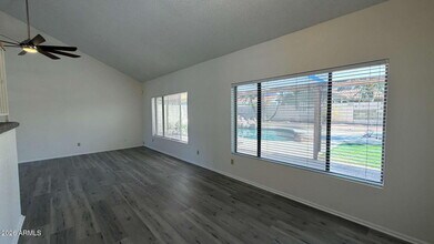 17407 N 56th Pl in Scottsdale, AZ - Building Photo - Building Photo