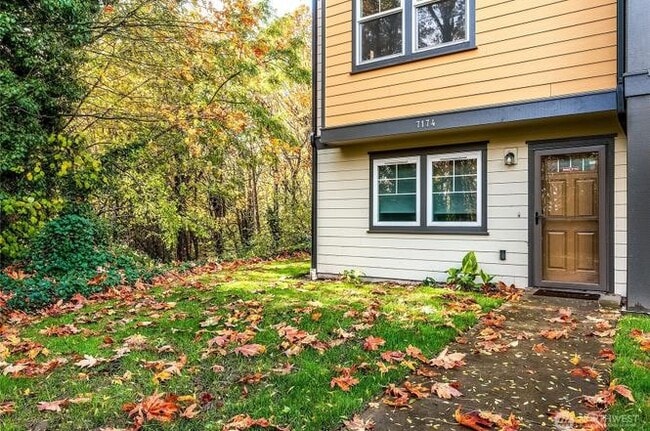 7174 Shinkle Pl SW in Seattle, WA - Building Photo - Building Photo