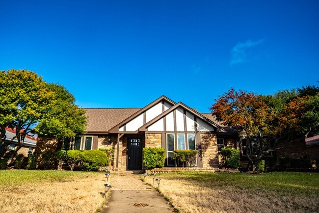 3205 Winchester Dr in Plano, TX - Building Photo - Building Photo