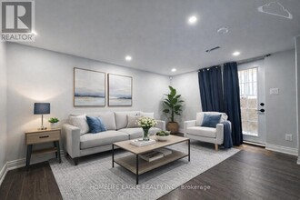 23 Lindridge Ave in Brampton, ON - Building Photo - Building Photo