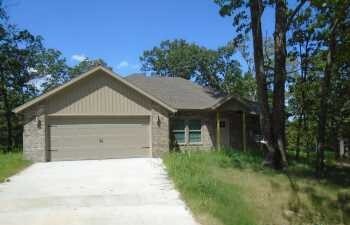 property at 3 Plymouth Ln