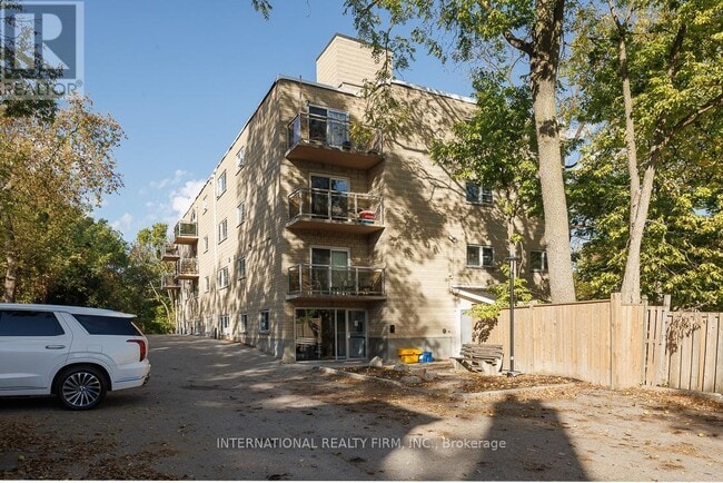 property at 93 High St