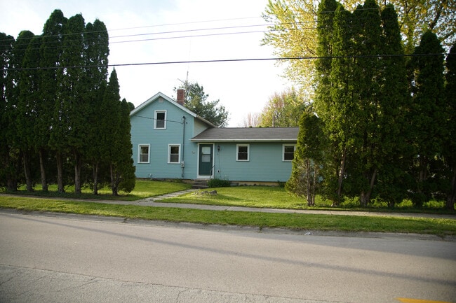 property at 512 E South St