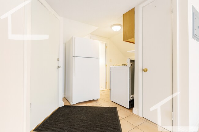 163 Strathmore Rd in Boston, MA - Building Photo - Building Photo