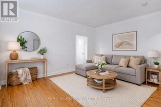 994 O'Connor Dr in Toronto, ON - Building Photo - Building Photo