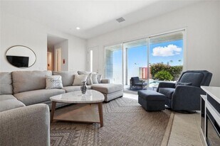 3345 Ambassador Dr in Palm Springs, CA - Building Photo