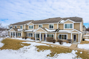 The Townhouses at Delaware Park Apartments