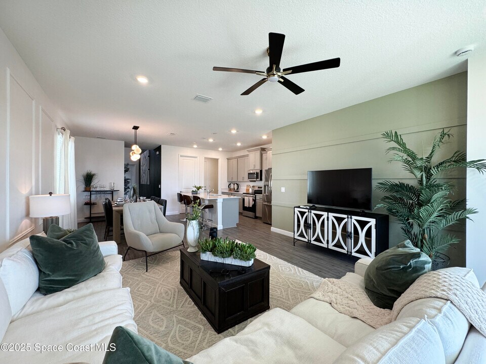 1959 Croft Inlt Dr NW in Palm Bay, FL - Building Photo