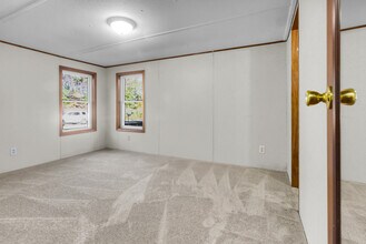 220 Tree Ln in New Bern, NC - Building Photo - Building Photo