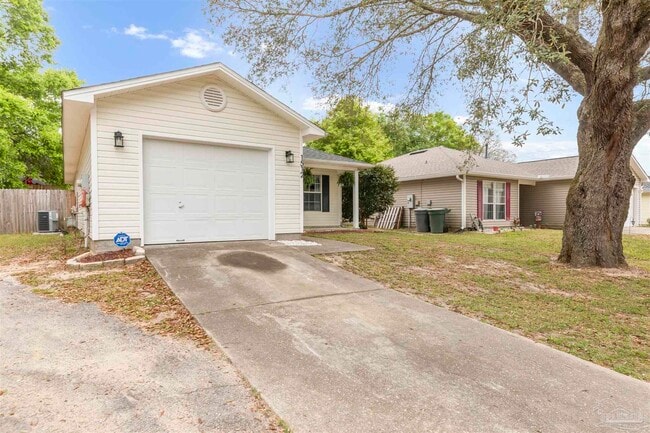 1512 Galvin Ave in Pensacola, FL - Building Photo - Building Photo