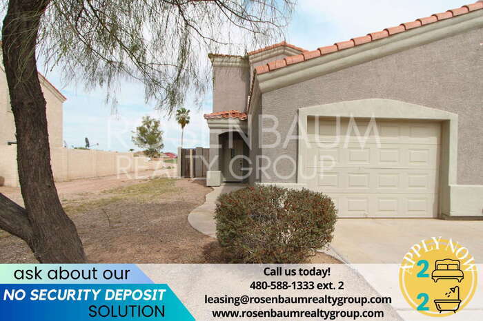 15237 S Moon Valley Rd in Arizona City, AZ - Building Photo