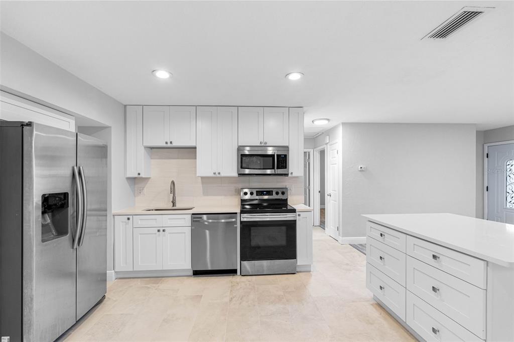 5712 17th Ave N in St. Petersburg, FL - Building Photo