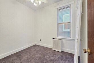 57 Wegman Pkwy in Jersey City, NJ - Foto de edificio - Building Photo