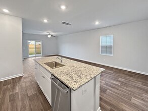 367 Pine Crest View Dr in Summerville, SC - Foto de edificio - Building Photo