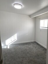 226 E 9th St in Rifle, CO - Building Photo - Building Photo