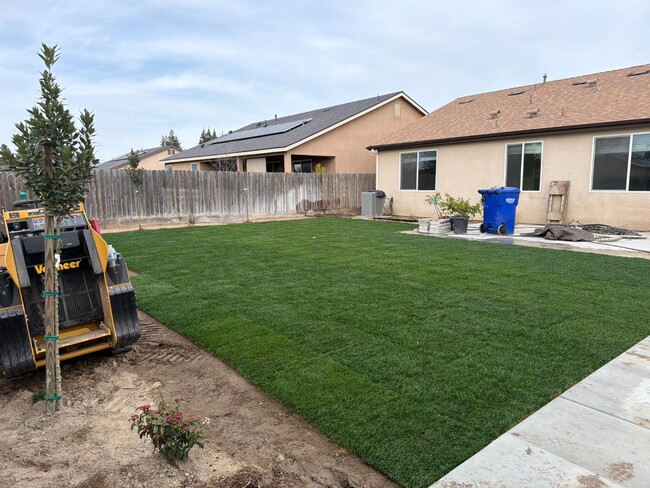 1303 22nd Ave in Kingsburg, CA - Building Photo - Building Photo