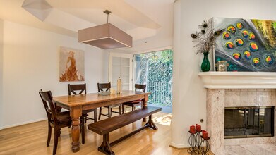 2025 S Beverly Glen Blvd, Unit #3C in Los Angeles, CA - Building Photo - Building Photo