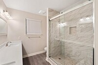 2411 Cypressvine Dr photo'