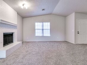 324 Manner Park Ave in Edmond, OK - Building Photo - Building Photo