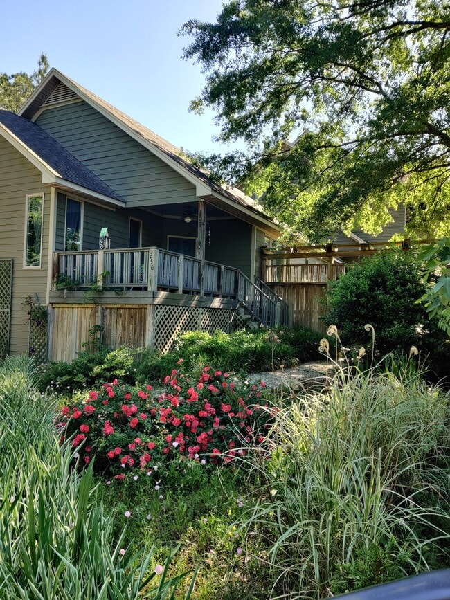 property at 250 Paddock Dr