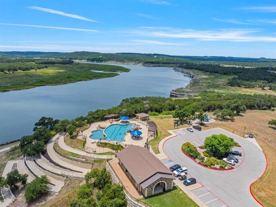 7716 Pace Ravine Dr in Lago Vista, TX - Building Photo