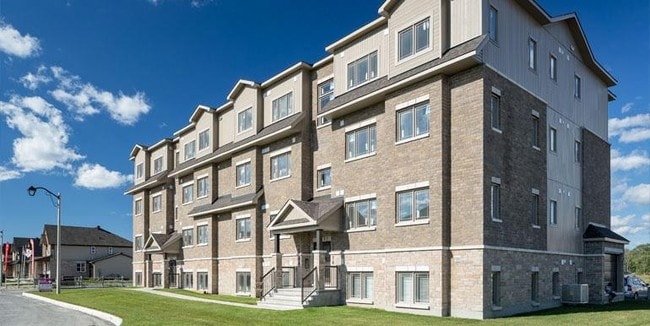 Woodroffe Lofts - Barrhaven