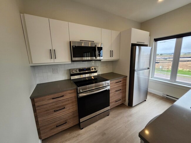 180 Hillsborough Rd in Riverview, NB - Building Photo - Building Photo