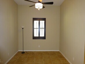 2158 Scully Dr in Phoenix, AZ - Building Photo - Building Photo
