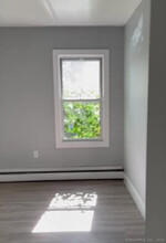 503 E Main St in Bridgeport, CT - Building Photo - Building Photo