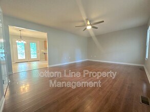 6529 Cedar St in Denver, NC - Foto de edificio - Building Photo