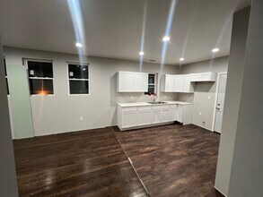762 Harrison St, Unit 1 in Gary, IN - Building Photo - Building Photo