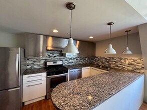 42 North St-Unit -3 in Middletown, NY - Building Photo - Building Photo