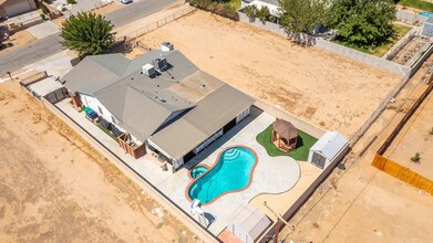 7343 Bay Ave in California City, CA - Building Photo - Building Photo