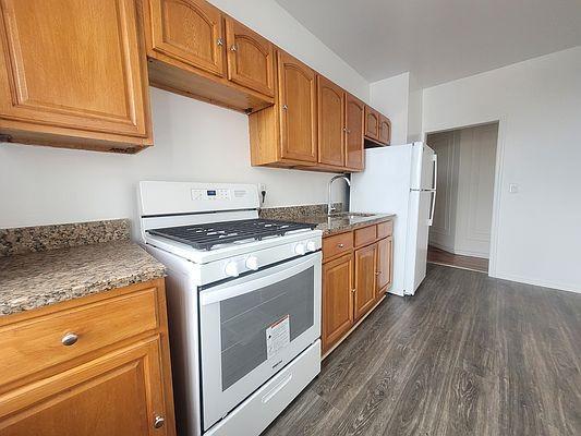 property at 4755 White Plains Rd