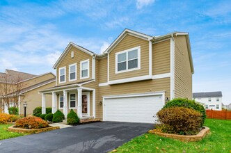 3821 Pyke Dr in Powell, OH - Foto de edificio - Building Photo