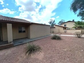 14801 N 25th Dr in Phoenix, AZ - Building Photo - Building Photo