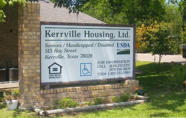 515 Roy St in Kerrville, TX - Building Photo - Building Photo