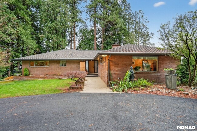 property at 28790 WA-104