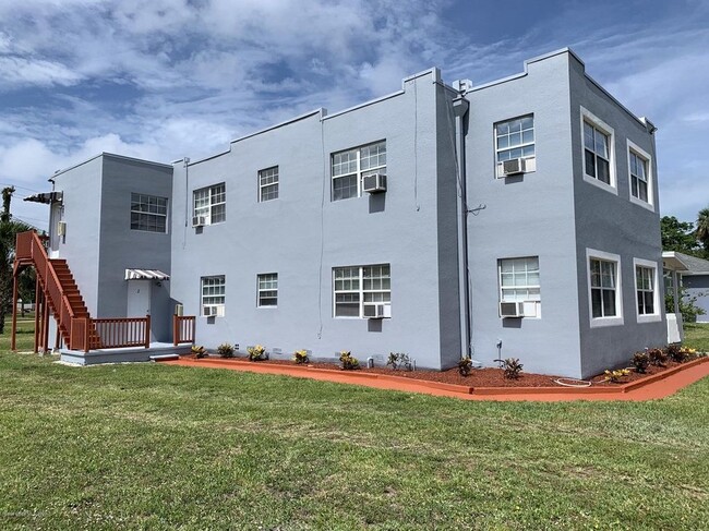 20 E Ave B in Melbourne, FL - Building Photo - Building Photo