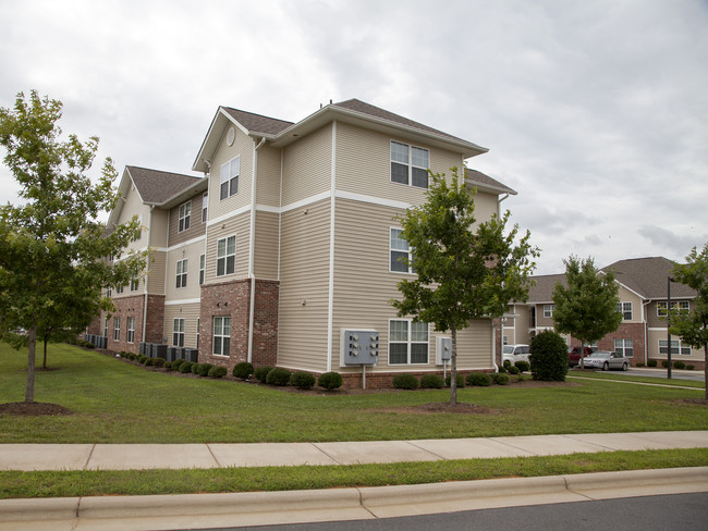 Greylin Ridge Apartments in Statesville, NC - Building Photo - Building Photo