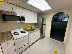 177 Marlborough St, Unit BF in Boston, MA - Building Photo - Building Photo